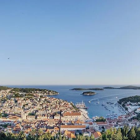 Sea Breeze Hvar Town