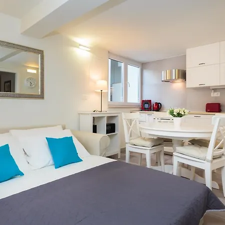Sea Breeze Apartamento *
